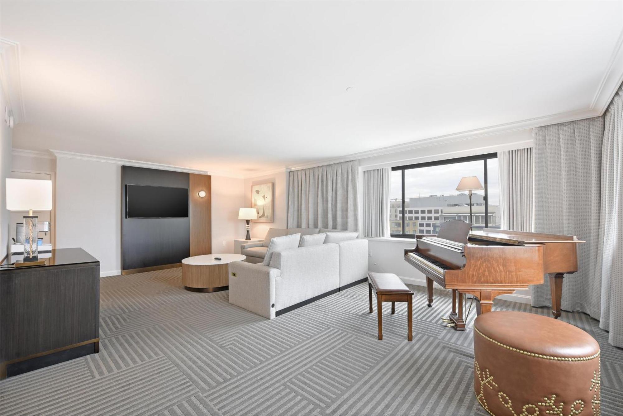 Capital Hilton Hotel